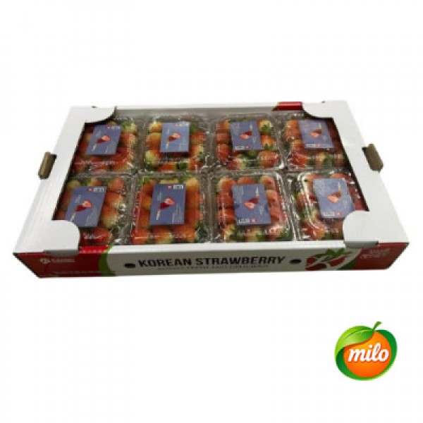 Half a box of 250g Korean strawberries, 4 boxes