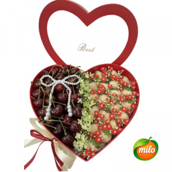 A basket of mixed fruit gift boxes
