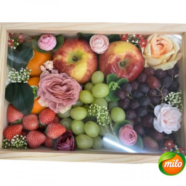 A mixed fruit gift box